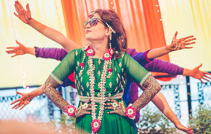 Mehendi glam look for the beautiful Nemitha💖 MUA : @makeupbyabhinaya  #wedmegoodsouth #wedmegood #weddingbrigade #weddingwire #weddin... |  Instagram