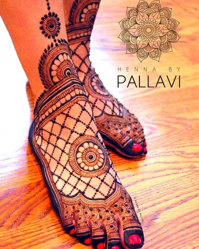 61 Spectacular Leg Mehndi Designs - (With Images) | Fabbon