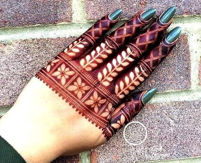 khafif mehndi design 🥰👌💖//most stylish back hand mehndi design  💞||simple mehndi design 👌 😀 - YouTube