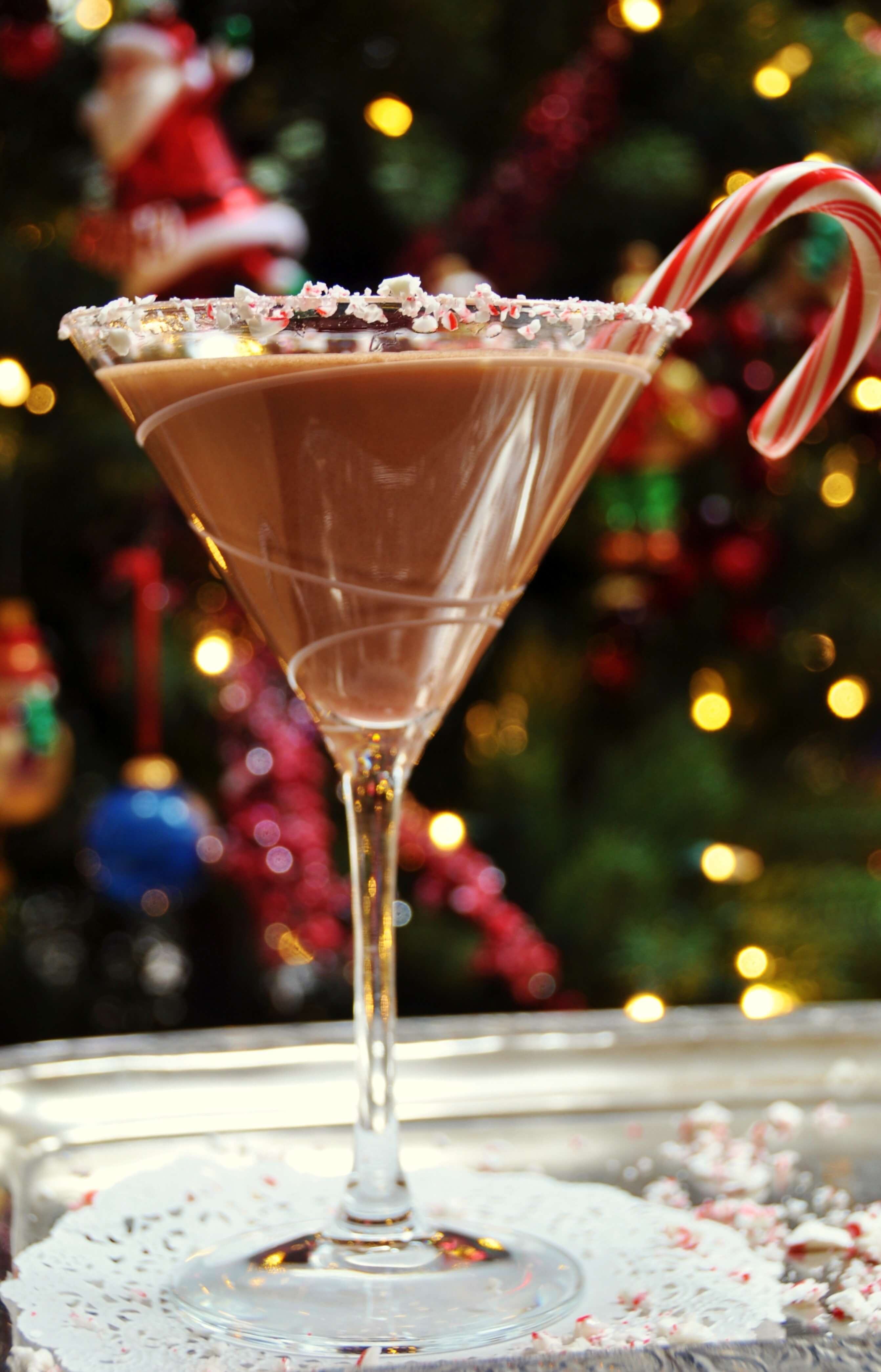 Holiday drinks. Новогодние коктейли. Напитки на новый год. Новогодние напитки безалкогольные. Коктейль Рождество.