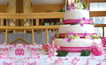 Gurgaon Cake shop offers simple Wedding Cake - Gurgaon Bakers