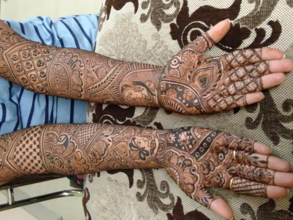 Harin Dalal Bridal Mehendi Artist Mehndi Artists in Mumbai | Fabweddings.in