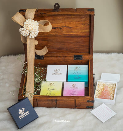 Budget Wedding Gifts for Fun Couples | Relationships