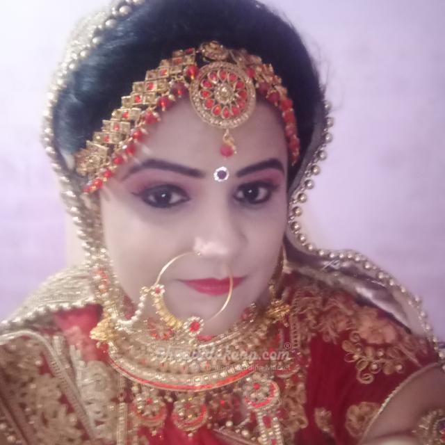 Charming Beauty Parlour Portfolio Makeup Artist In Mathura