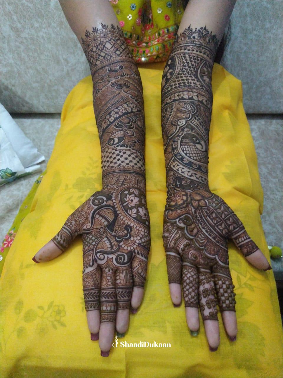 Krishna Mehandi Artis - Price & Reviews | Mehndi Artist in Jammu