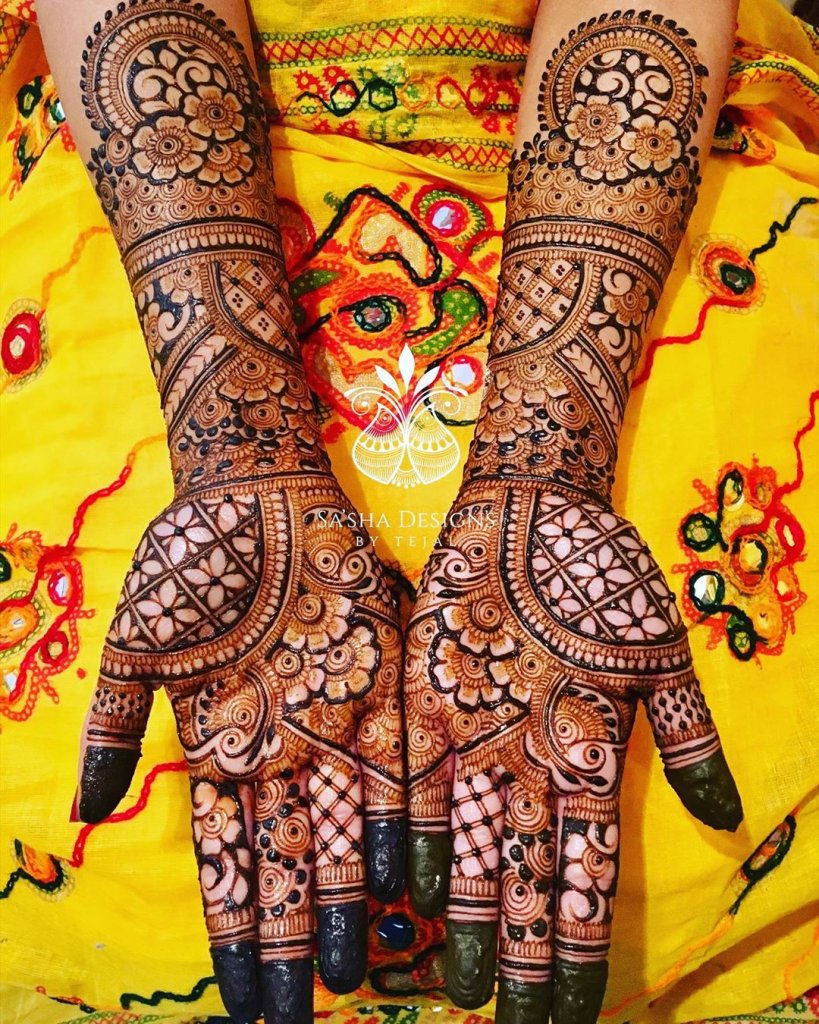 Arabic Back Hand Bridal Mehndi Designs || Unique Modern Full Hand Mehndi  Design | Very simple mehndi designs, Back hand mehndi designs, Mehndi  designs book