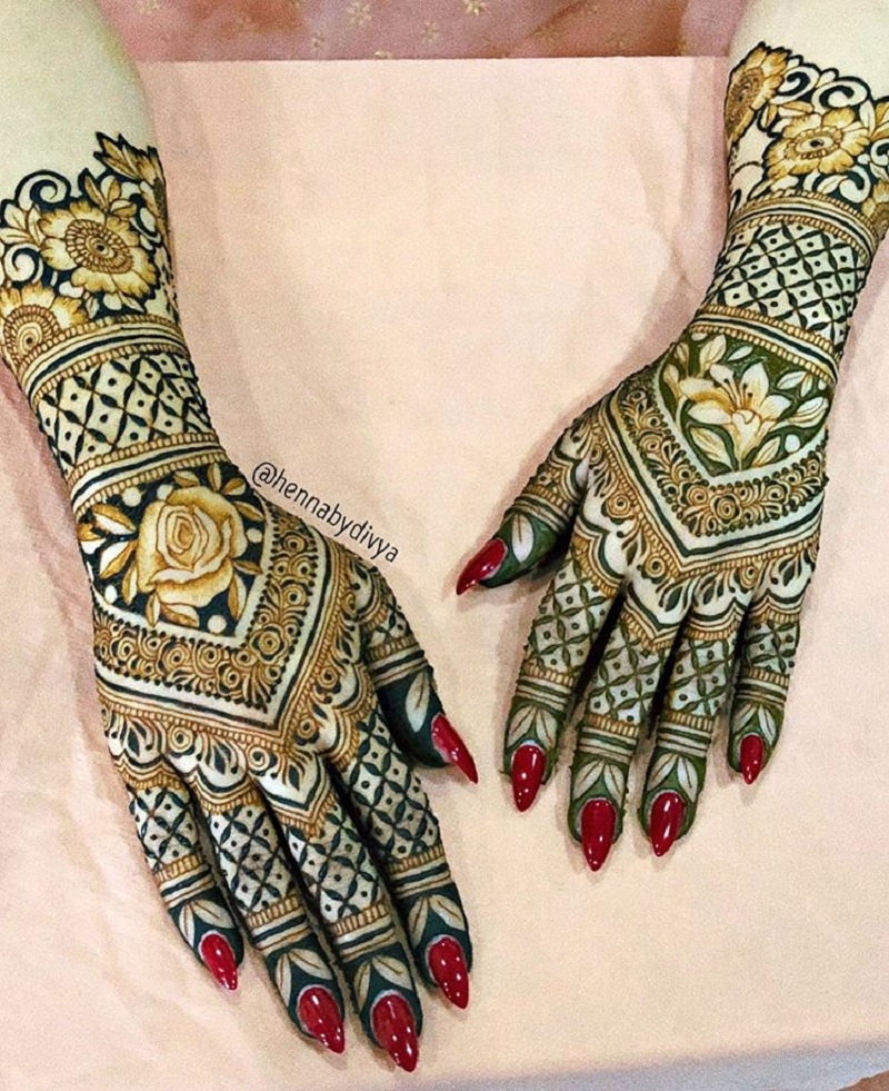 25 Best Floral Mehndi Designs For Hands And Feet - 2023