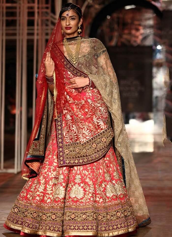 #8 Useful Bridal Double Dupatta Ideas For The Special Day!