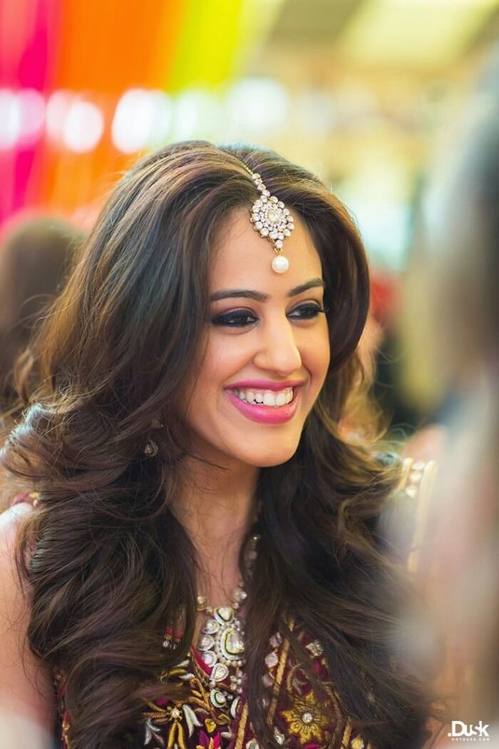Karishma Makeup and Hair - Curls are a perfect choice for every bride,  absolutely timeless and elegant, they are always in trend!. . . . . . . . .  . #advancehairstyling #