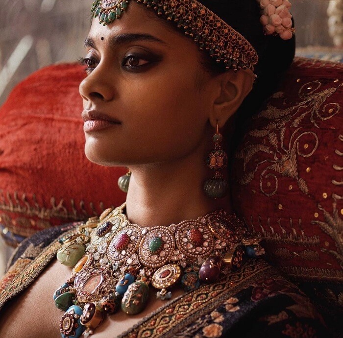 Time-Honoured Choker Necklace Designs That’ll Complement Your Bridal Looks