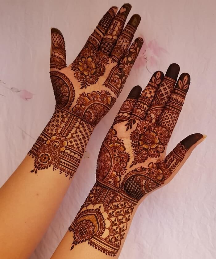 grid-pattern-mehndi-design