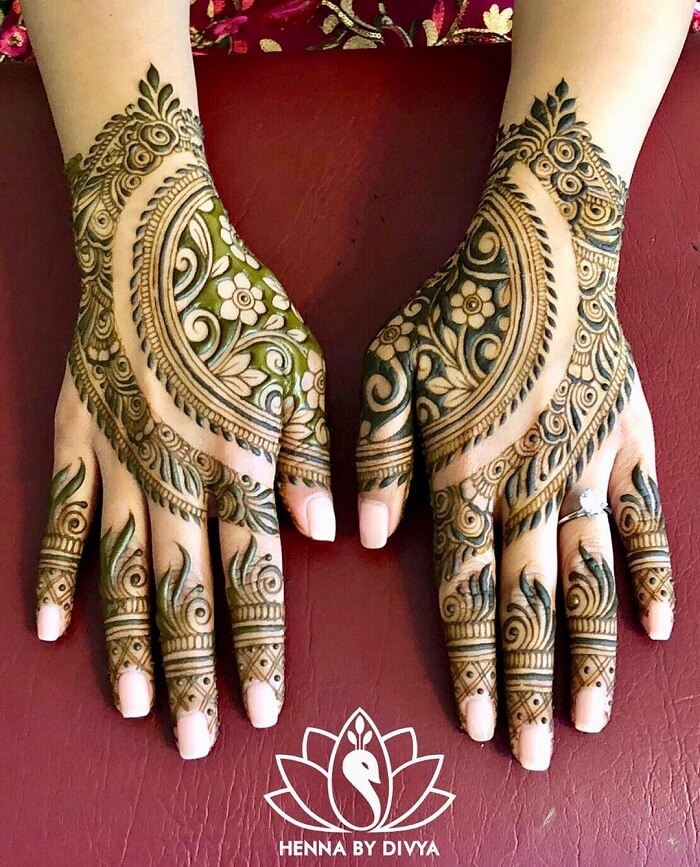 mehndi-design-in-perfect-sync