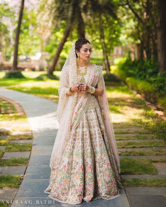 Opulent Real Brides in Pastel Colour Lehngas to Inspire You for Your D ...