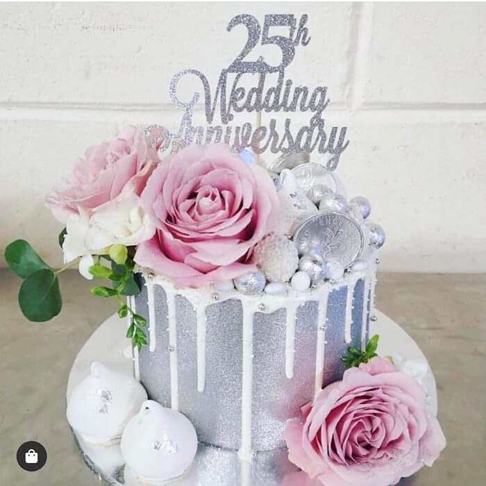 Some Of The Most Beautiful Wedding Anniversary Cakes To Surprise Your Spouse With