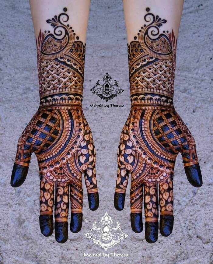 Very Beautiful Latest Floral Patchwork Henna Design || Heavy Negative  Spacing Floral Bharw… | Mehndi designs for hands, Mehndi designs for  beginners, Mehndi designs