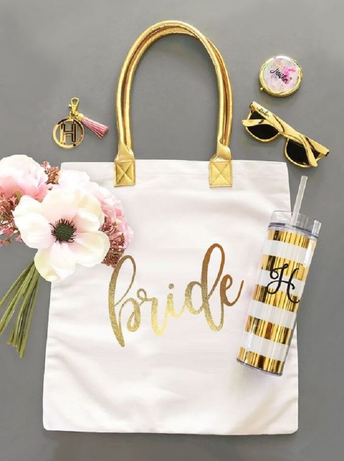 monogrammed totes for bridesmaids