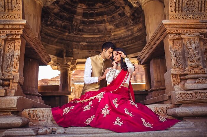 BEST LOCATIONS FOR MATERNITY SHOOT IN INDORE
