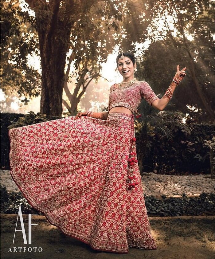 Seductive Bridal Lehengas For Your Bridal Photography