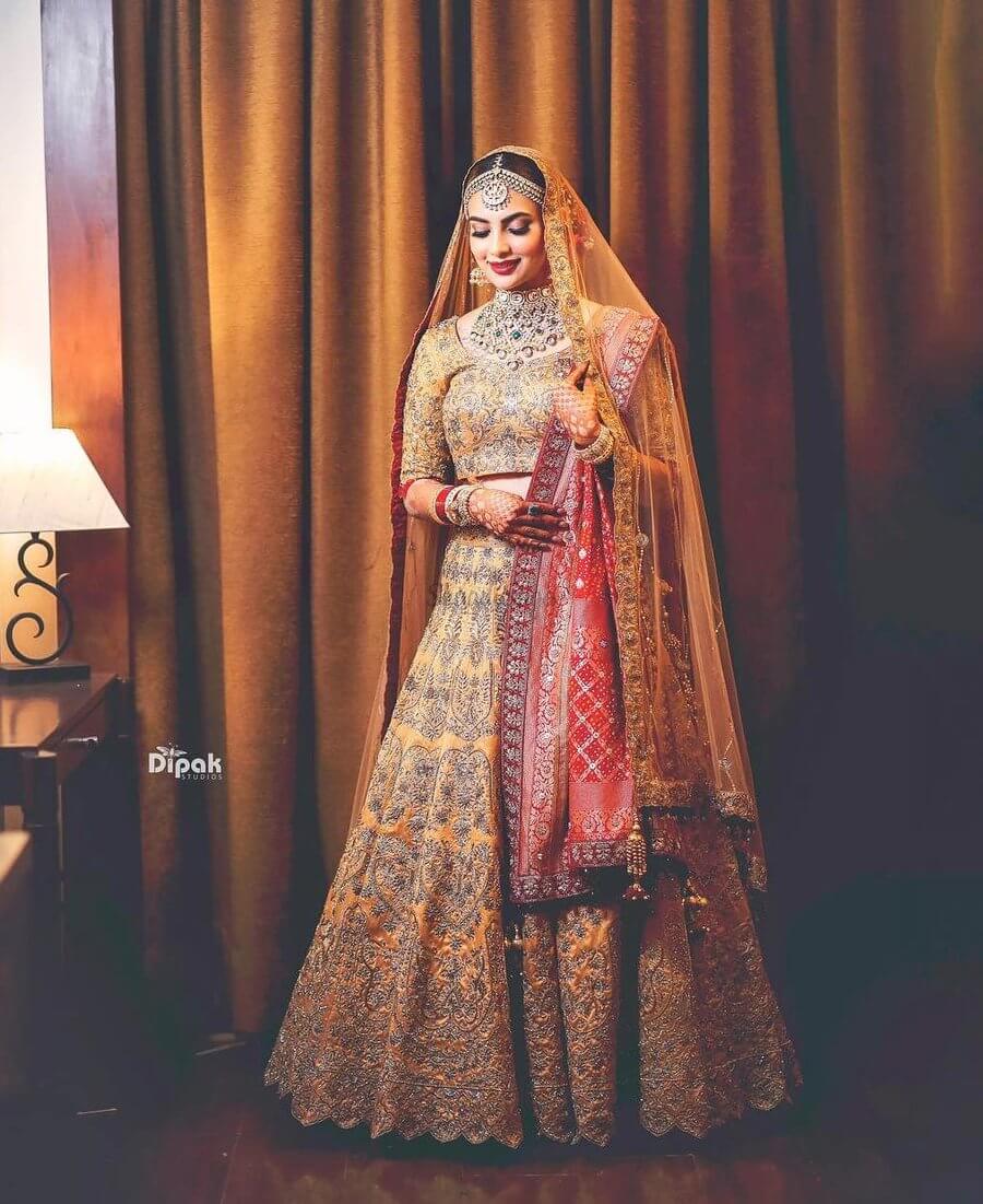 Top 10 Offbeat Colour Lehenga Combinations That'll Make Your Wedding  Beautiful! | Indian bridal outfits, Banarasi lehenga, Lehenga color  combinations