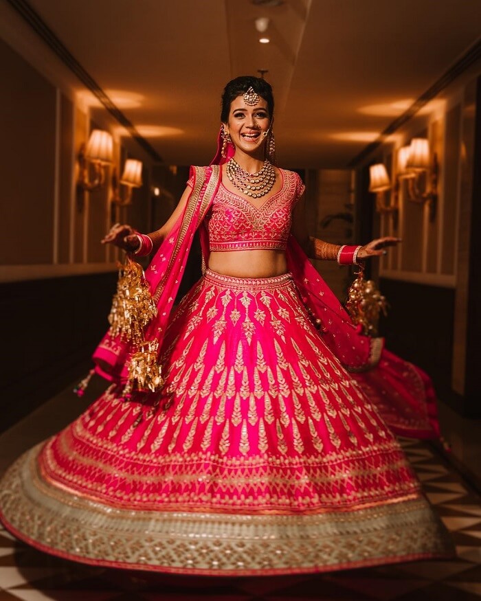 Seductive Bridal Lehengas For Your Bridal Photography