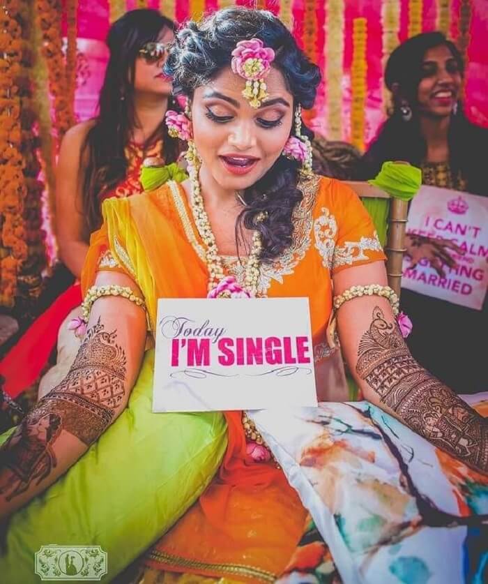 20+ Fun Bridal Mehndi Poses You Wouldnâ€™t Want to Miss!