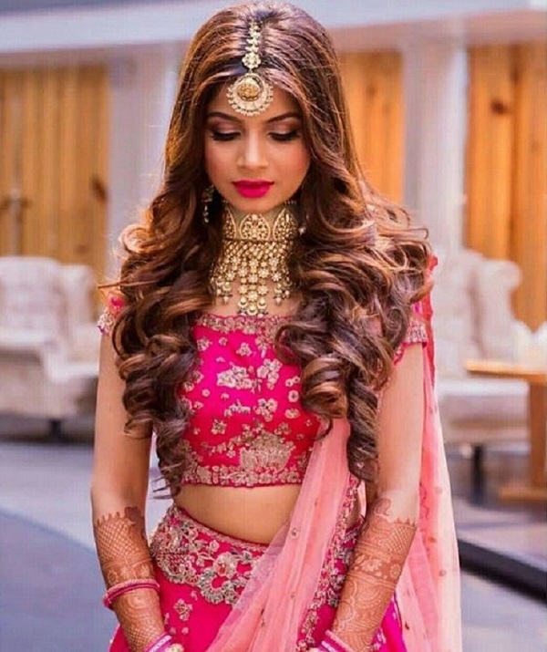 Stunning Punjabi hairstyles for the Perfect Sodi Kudi Punjabi bridal look