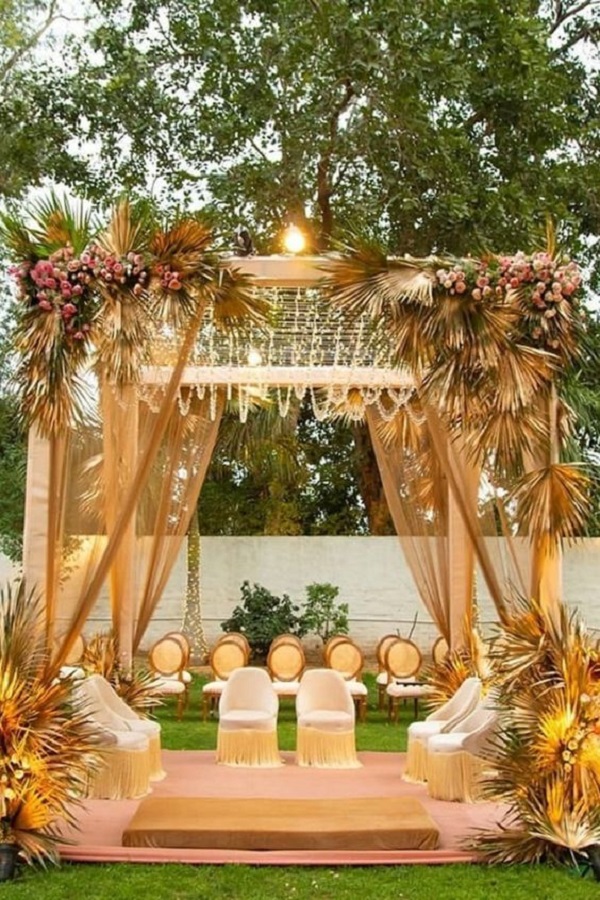 40+ Engagement Stage Decoration Ideas Perfect For Adding Oomph To Your