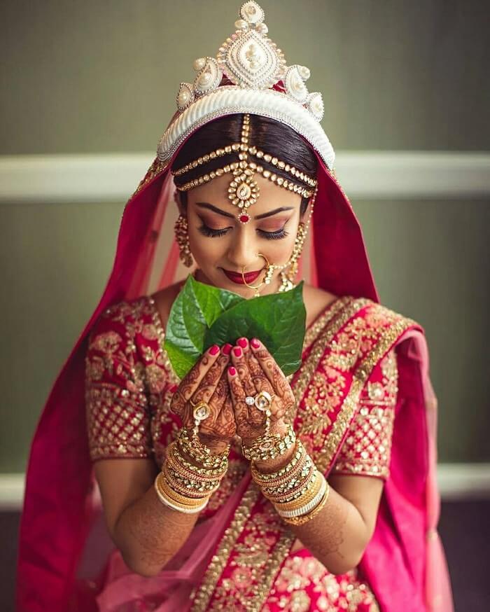 19 Ideas for Natural Wedding Poses in 2024 (Tried & Tested)