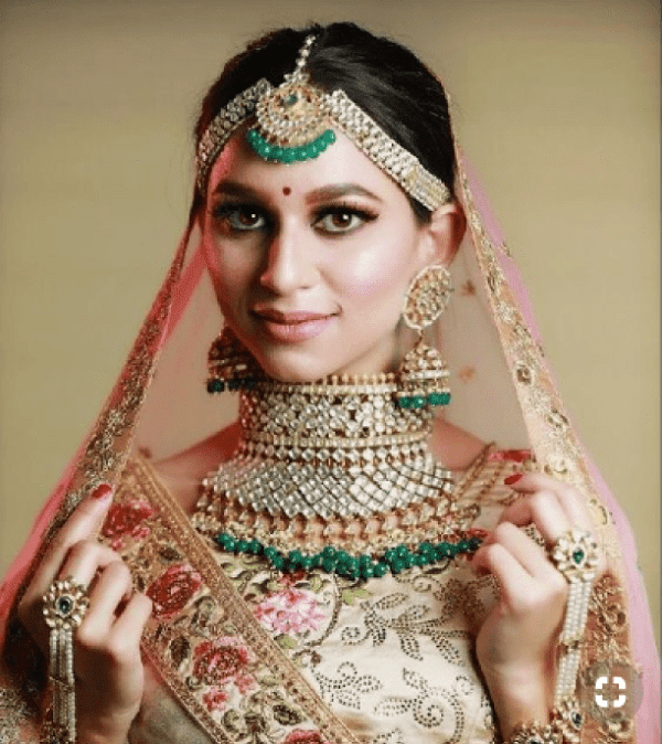 Green colored desi bridal kundan jewelry set. Jodha Akbar style. In love  with this jewelry designer!