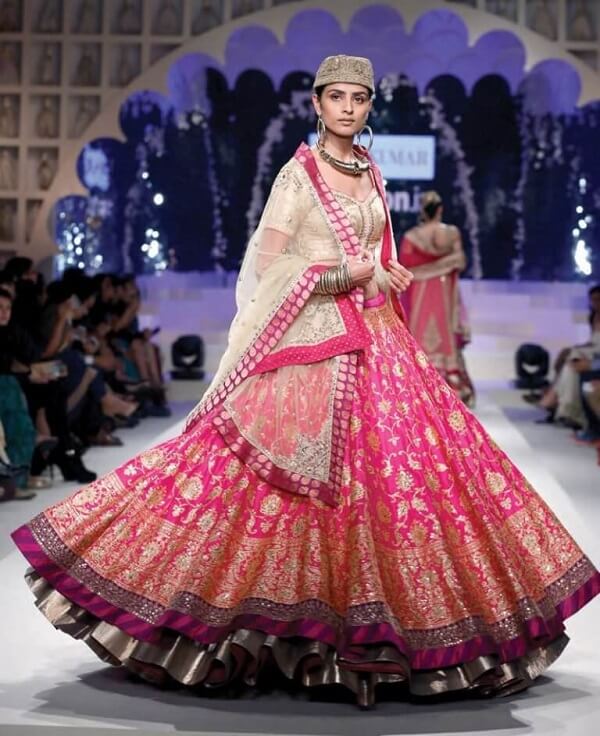 Pink Is Pink! 21+ Pink Bridal Lehengas To Flaunt On Your Wedding