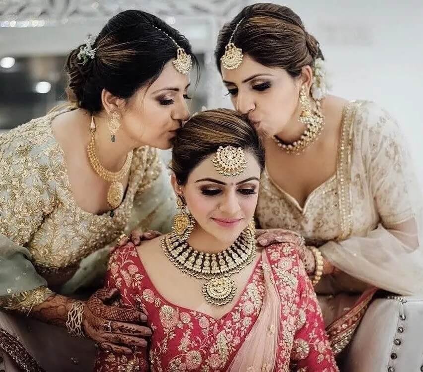 Bride's look by Cine World photography #bride #lehanga #lehangaphotoshoot  #outfit #outfitshot #bridal #bridalmakeup #makeup #dulhan… | Instagram