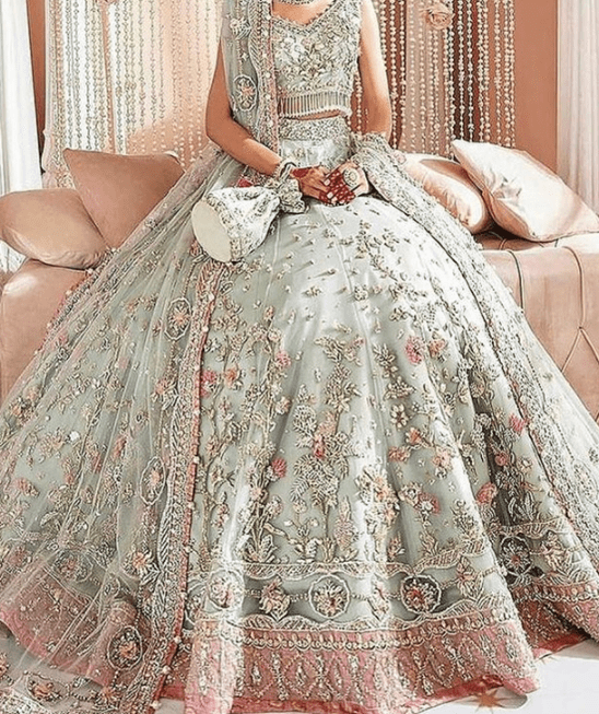 Red Silk Embroidered Designer Lehenga Choli at Rs 3490 | कढ़ाई वाला लेहंगा  in Surat | ID: 22137887733