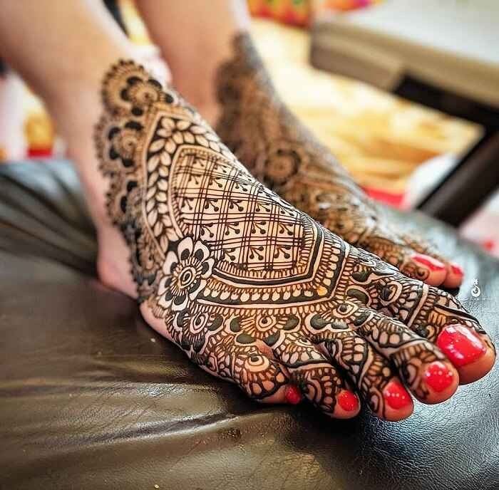 51 Impressive Diwali Mehndi Designs For Newlywed Brides