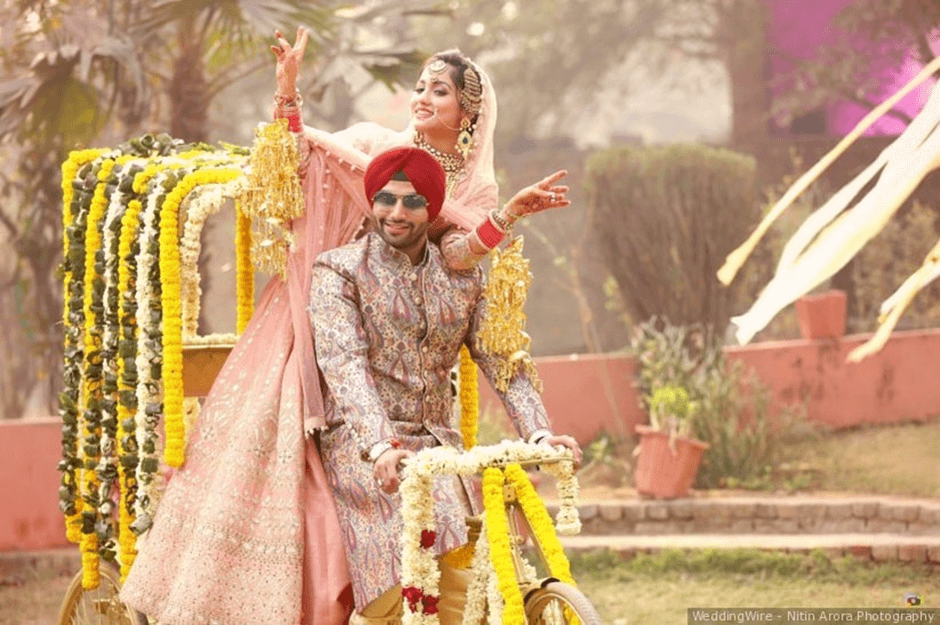Red Veds: Best Funny Indian Wedding Poses | Check It Now